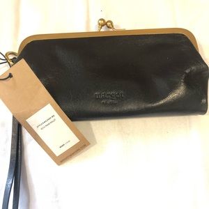 NWT Margot New York genuine leather wristlet wallet